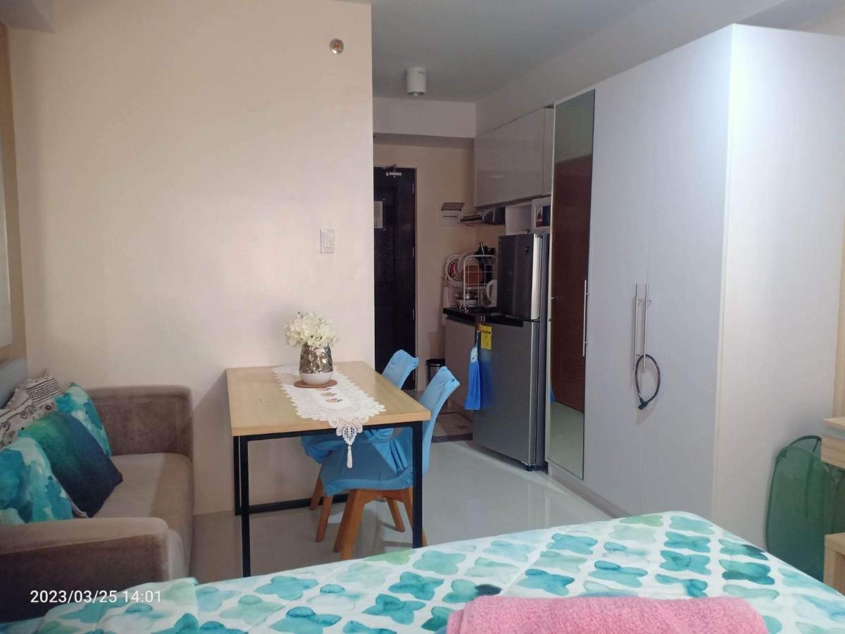 The Persimmon Studios 세부 외부 사진