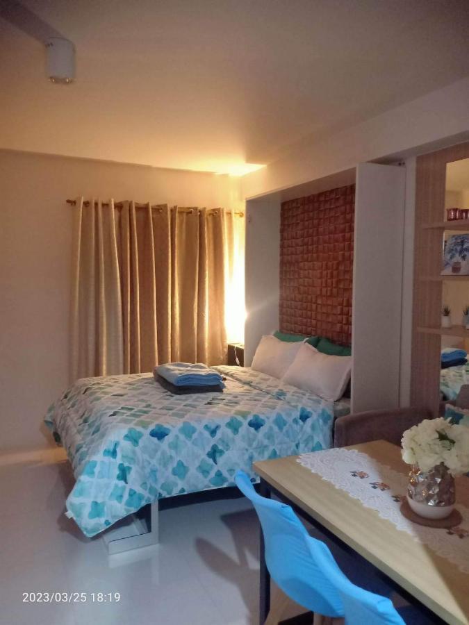 The Persimmon Studios 세부 외부 사진