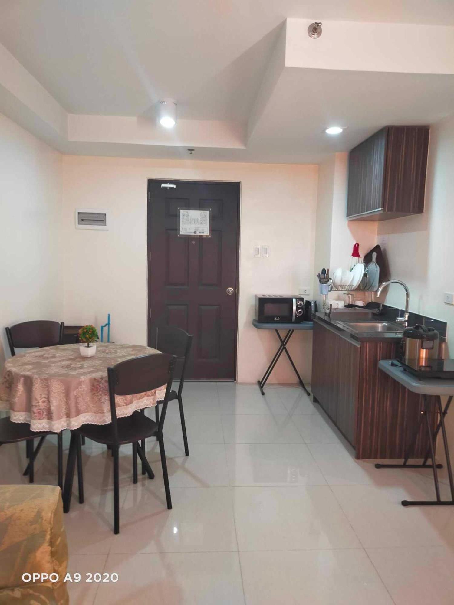 The Persimmon Studios 세부 외부 사진
